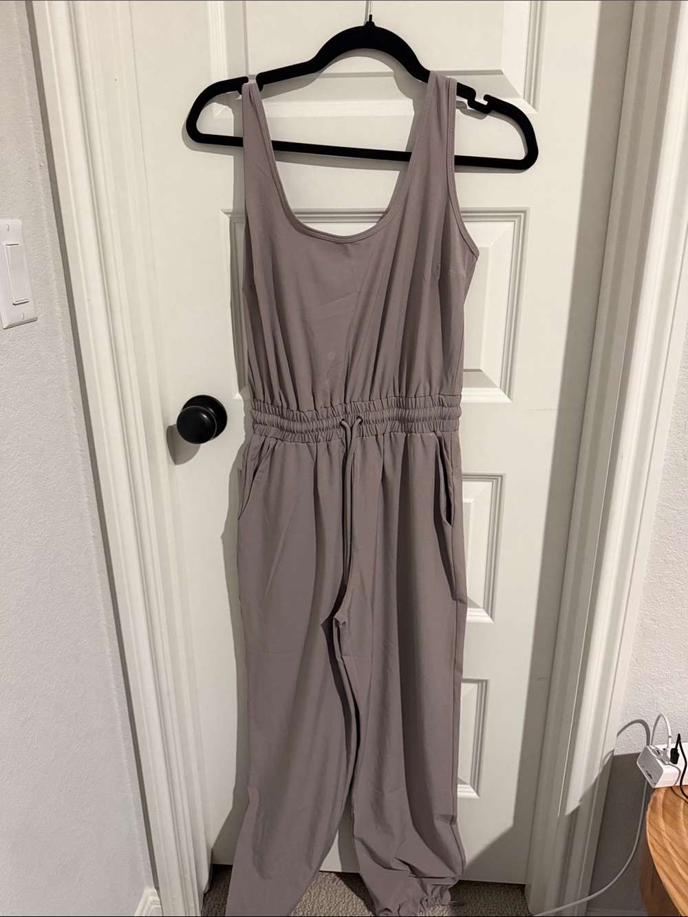 Abercrombie & Fitch Sleeveless Taupe-Beige Jumpsuit with Drawstring Waist